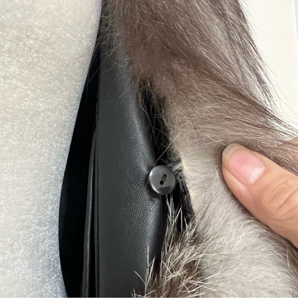 Long Leather Coat w/Sheepskin Collar - Picture 12 of 16